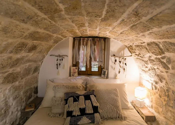 Kamaraki Suites